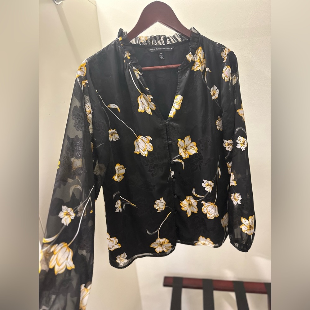 White House Black Market Floral Blouse, black, size 10 - Picture 3 of 7